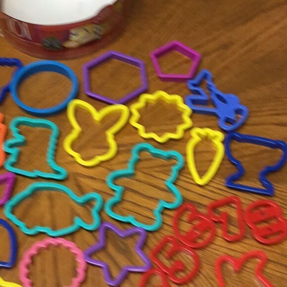 53 Betty Crocker Cookie Sandwich Cutters Animals Letter Numbers Bundle H… - Picture 3 of 6